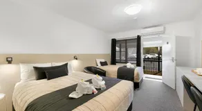 Kandos Fairways Motel - Image 2