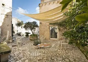 LA CASA DI LUCIO HOTEL RELAIS - Image 1