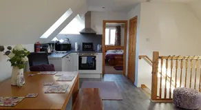 An Cois Na H-Aibhne - Image 4