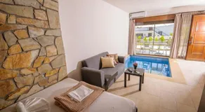 Stone Suites - Image 2
