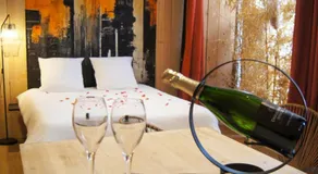 Suite Romantique La Pampa - Sauna & Jacuzzi Clim - Image 2