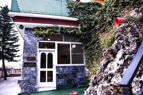 Republika Central Hotel & Resort - Image 4