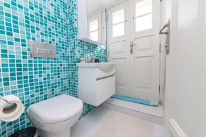Ten mins to Bodrum Beach with Central Location - Image 4