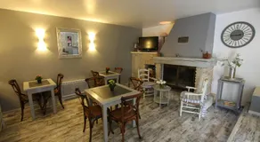 Hotel Van Gogh - Image 5