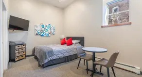 Unit 101 Studio - Image 2