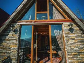 Orca Bungalows - Image 4