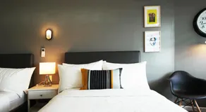 Suite condo Chic Shell Residences - vue MOA - Image 2