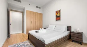 Free housekeeping visits during your stay - StayShort - Jebel Ali Sleeps 2 with a Beautiful Swimming Pool - Image 2