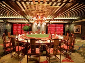 Chateau Star Sea Hotel - Image 5
