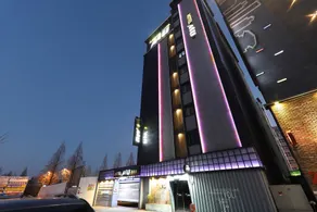 MU Hotel - Image 4