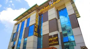 The Lounge Business Hotel - Image 2