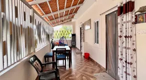 Nanis Villa - Image 3