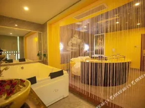 Guang Hua Cinema Hotel - Image 5