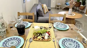Aeraki Luxury Apartment - Image 5