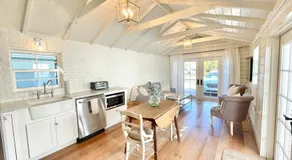 The Citrus Cottages of Sarasota - Image 3