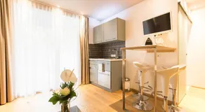 Room 4 & 5 Apartments - Image 3