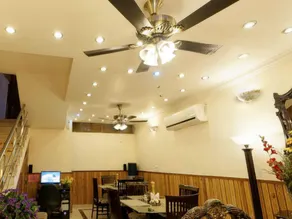 Wood Castle Hotel - Image 2