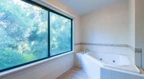 Bushy Lake Chalets - Image 2
