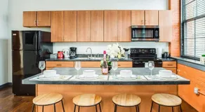 Centric NY Style Loft w/King bed - Image 3