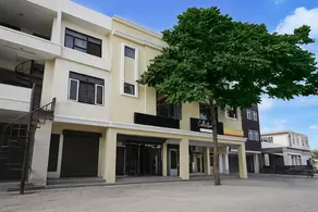 Super Collection O Kharar Bus Terminal Formerly Hotel Kamboj - Image 4