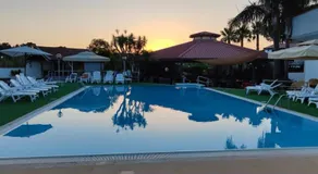 Marina Living Rooms and Pool - Image 2