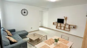 B2 Boutique Apartments - Image 4