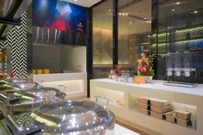 Borrman Hotel Zhonghsan Guzheng Huayi Plaza Light Rail Station - Image 3