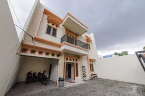 RedDoorz at Meruya Utara - Image 5