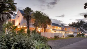 Hananui Lodge and Apartments - Image 3