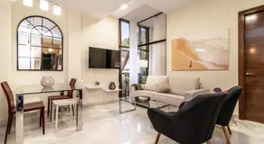 Soho Apartment Principal Avenue - Image 3