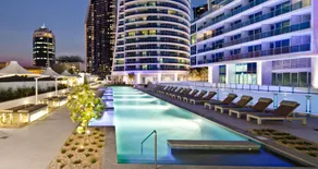 Hilton Surfers Paradise - Image 2