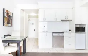 Cozy & Convenient 1BR QLD Getaway - Image 3