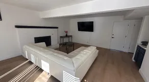4 bedroom Luxuriously Furnished Modern Mansion With Pool, Spa, and Patio - Image 4