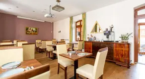 Hotel und Restaurant Haus Sajons - Image 2