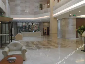 Swan Lake Hotel - Image 4