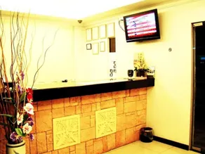 Adel Hotel - Image 2