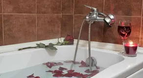 "Bee Happy" Spa Apartment - Mineral Water,Jacuzzi bath,Pet-friendly - Image 4