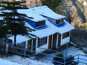 Blue Canvas Resort Chakrata - Image 2