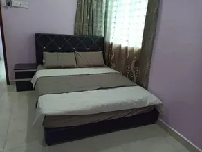 Purple TownHouse 9pax 3R2B Wifi - Image 4
