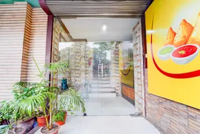 Hotel O DH Road Ernakulam - Image 3