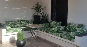 villa pools bbq lounge - Image 4
