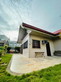 RESTHOUSE fully airconditioned w/ Private Parking - Image 4