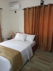Ajah Apartment & Suites - Image 4