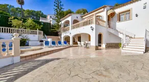 SONRISAS, villa med privat pool ved kysten af Benissa, Alicante - Image 3