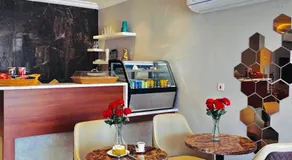 Amaken Aparthotel - Image 4