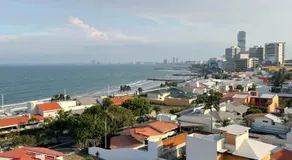 Luxury 2-Bedroom Apartment with amazing view - Infinity Pool and Rooftop in Building - Image 5