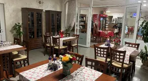 KM 80 Restaurant & Hotel - Image 2
