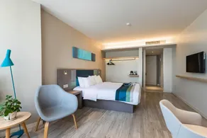 Home Inn Style Yantai Guanhai Road Haichang Fisherman's Wharf Seaside Bathing Beach - Image 5