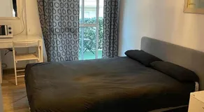 Apartamento de habitaciones privadas en el centro de Málaga - Image 2