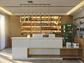 Sunshine Hotel - Image 3